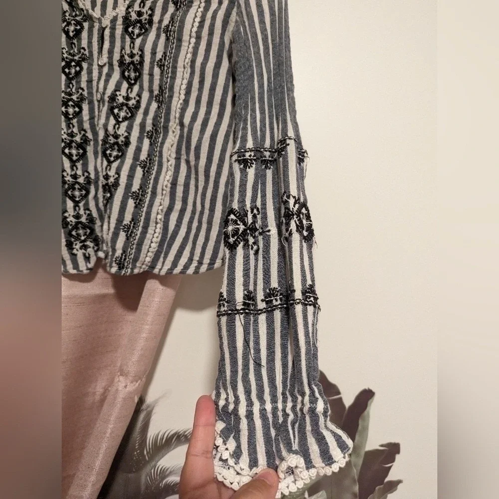Zara blue white